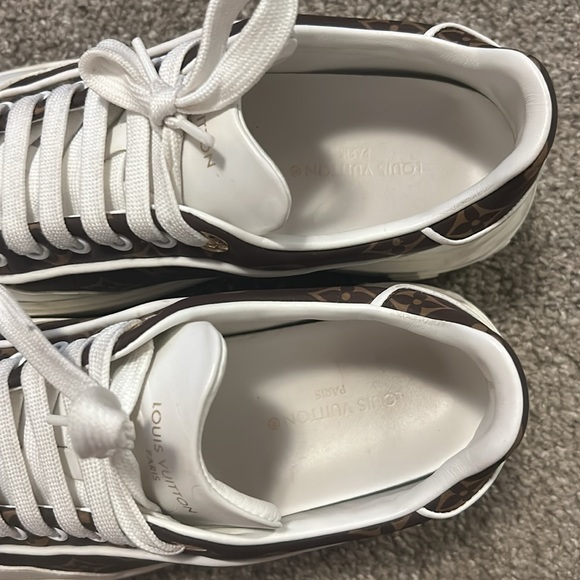 Louis Vuitton Sneakers - Picture 5 of 6